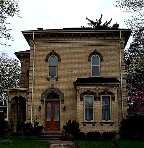 Italianate in Simcoe