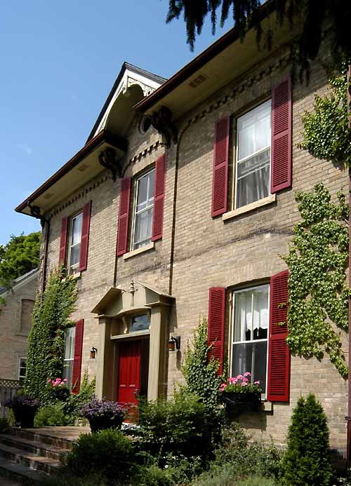 Italianate in Stratford